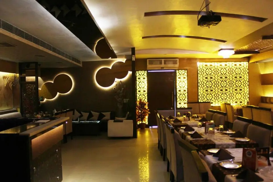 HOTEL SILVER STONE