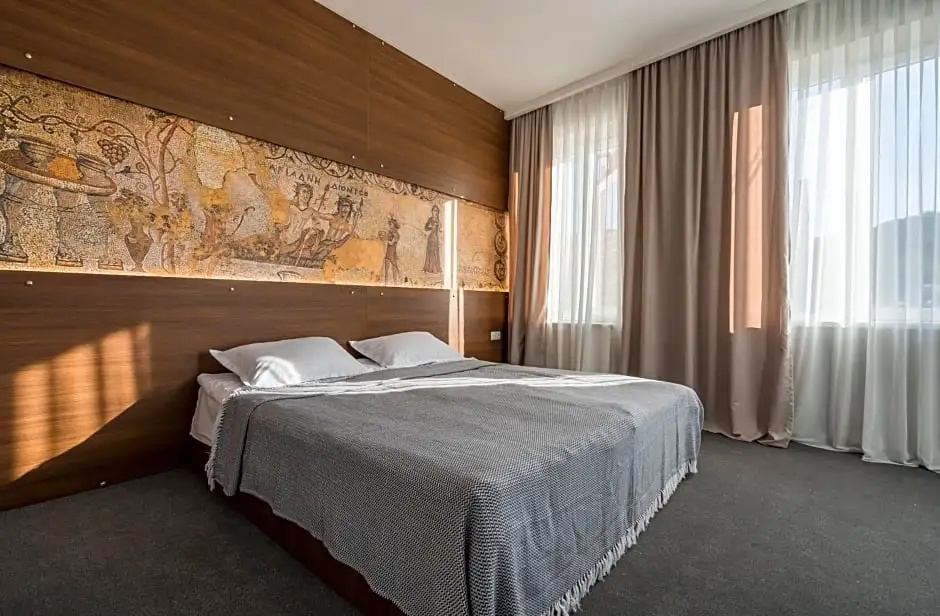 Hotel History • სასტუმრო ისტორია