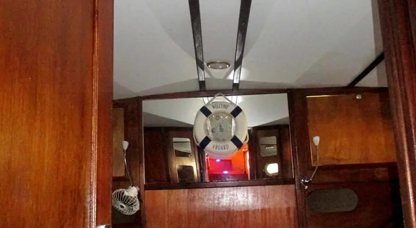Yuzer Hotel Sude Boran
