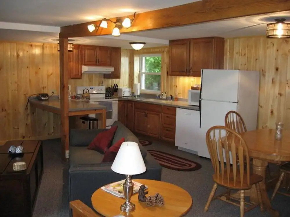 Mariaville Lake Bed and Breakfast