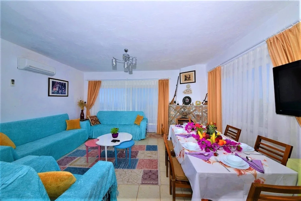 Villa Feni