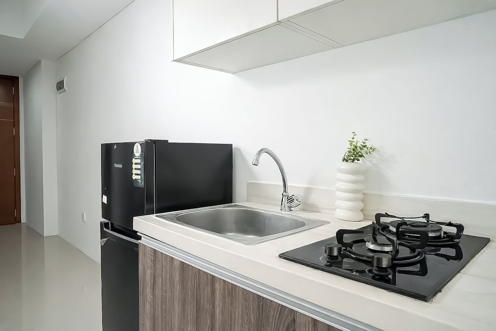 Neat 1Br For 2 Pax At Vittoria Residence