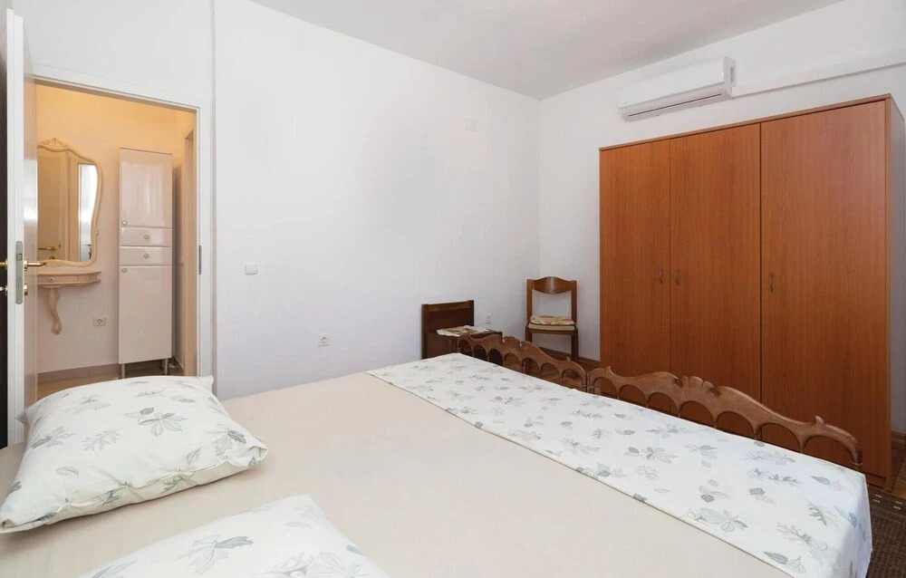 Nice Home in Zadar With Wifi and 1 Bedrooms