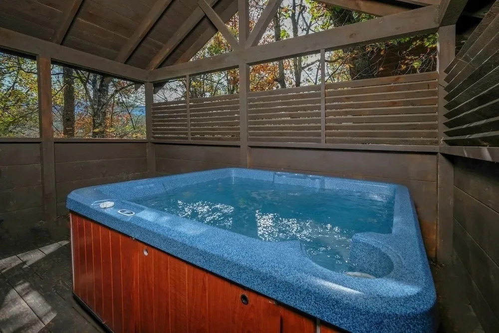 Silver Maple Summit 2 Bedroom Cabin