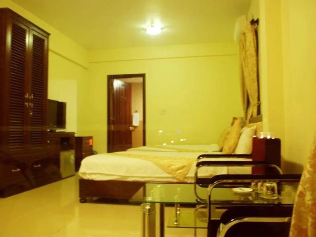 Hue Crown Boutique best hotel