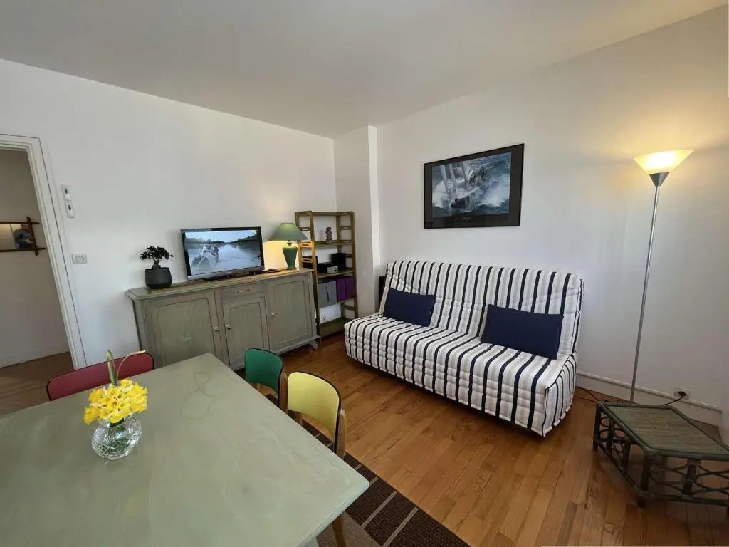 Appartement Royan, 2 pièces, 4 personnes - FR-1-494-103