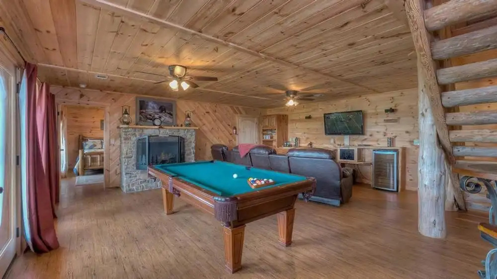 Cloud Top Cabin by Escape to Blue Ridge