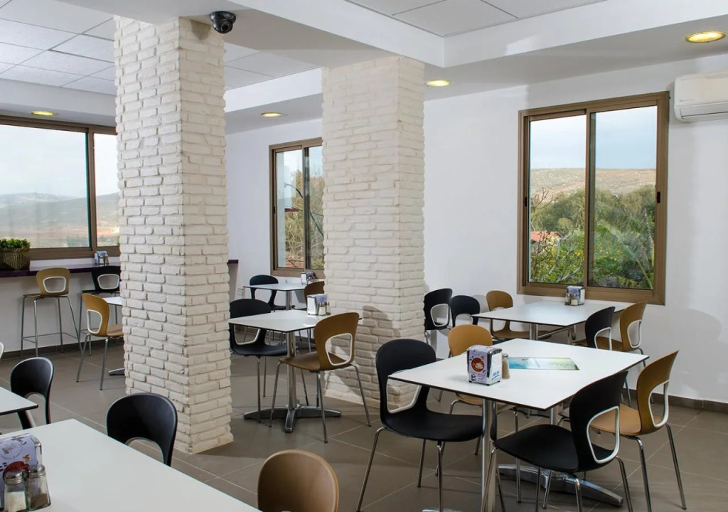Metulla Travel Hotel