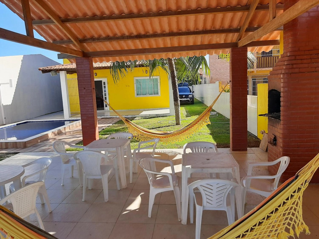 Casa à beira-mar, piscina