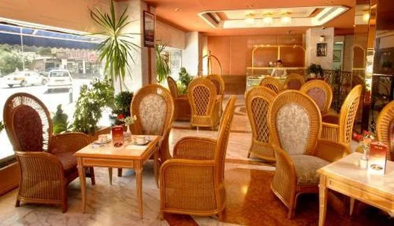 Golden Tulip Dalma Suites