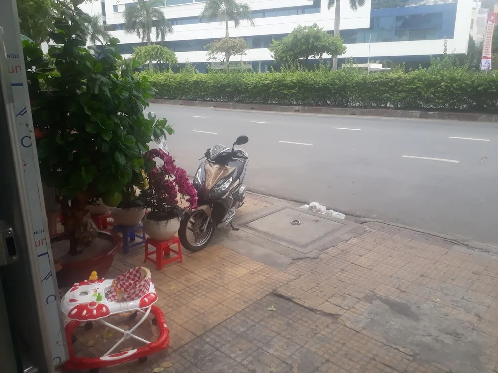 Anh Quoc Hotel