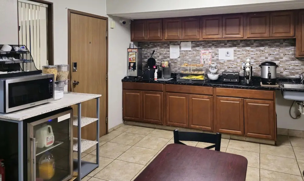 Budgetel inn & Suites