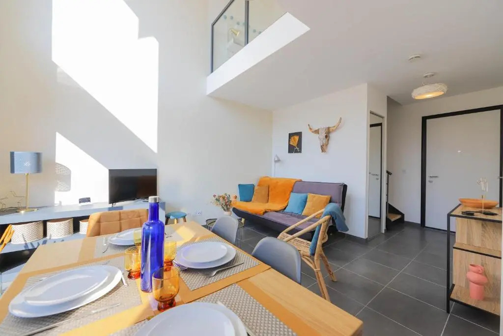 Les Choucas - appartement duplex lumineux avec parking