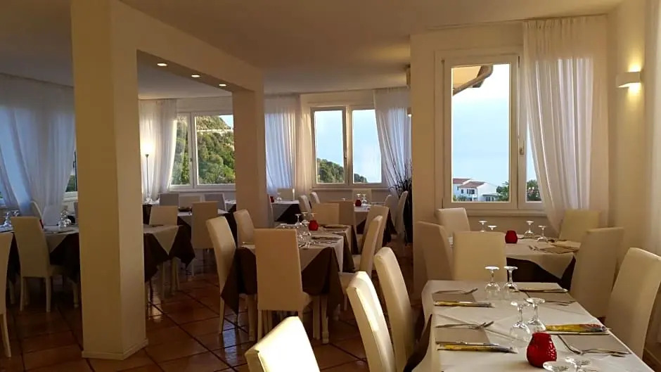 Hotel LOgliera