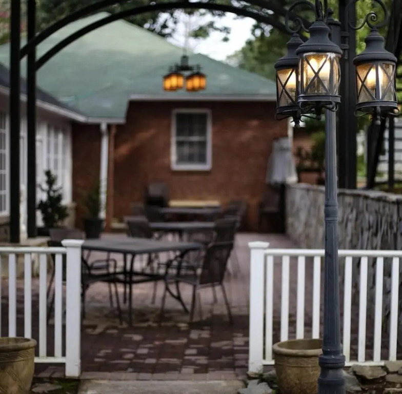 The Monte Vista Hotel