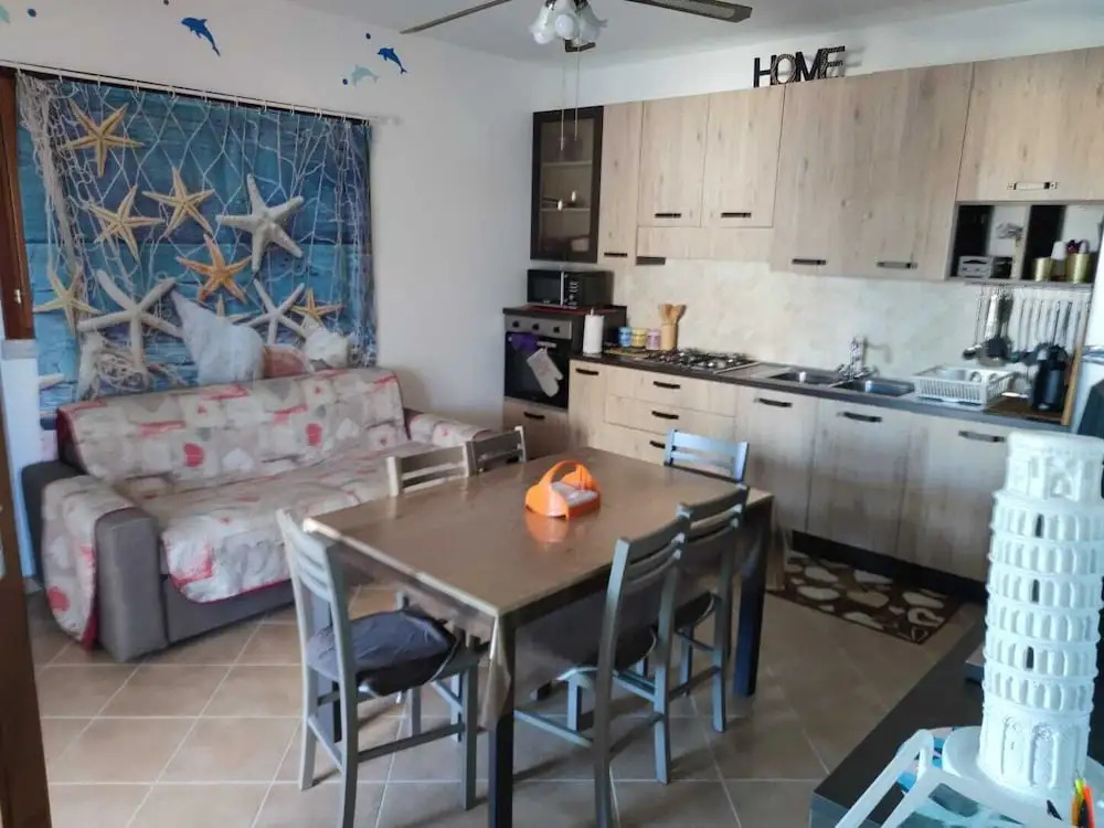 Villa 6 Beds Just Minutes From San Teodoro