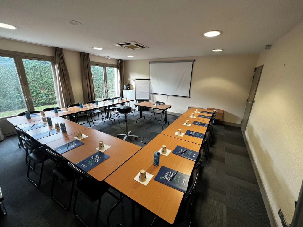 Campanile Montargis - Amilly