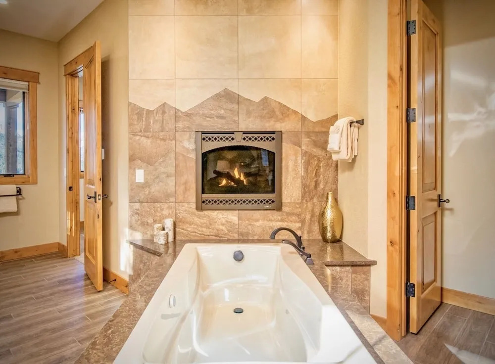 Alpine Haven Luxury Home at Windcliff - 4 Br Home