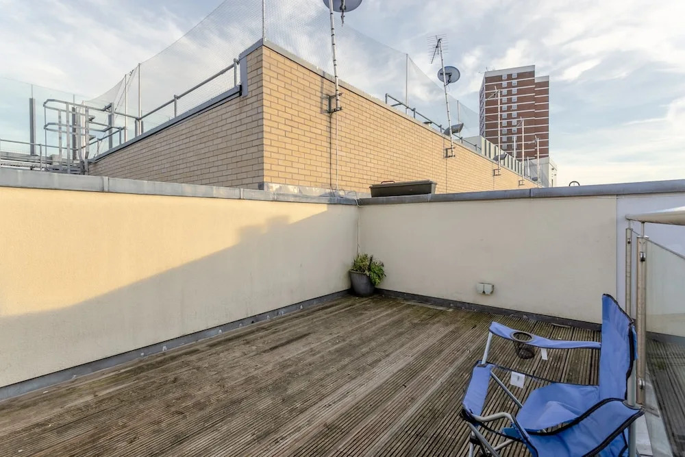 2 Bed Townhouse in Shepherds Bush