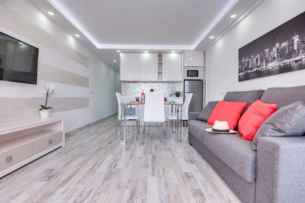 609 Reformed Luxury Apartment, Sea View, Playa Las Americas