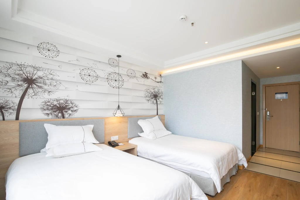 Starway Hotel Ningbo Tongtu Road Minglou Metro Station