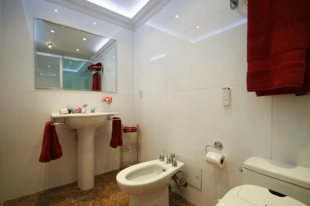 Glen Grove Suites & Condominium Residences
