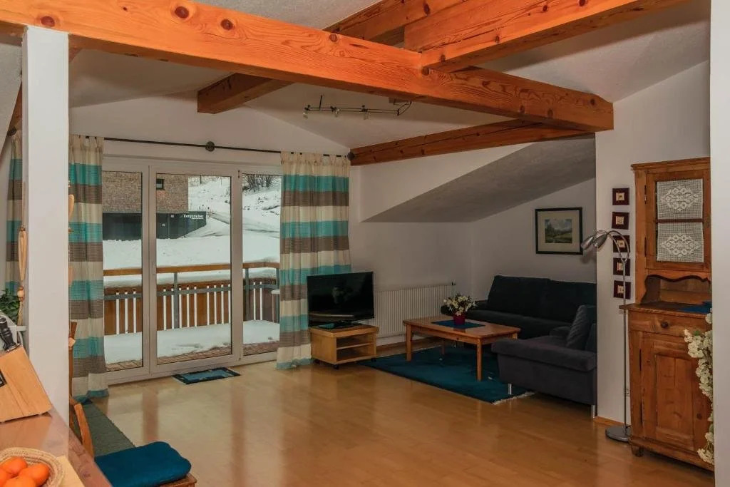 Haus Saroja