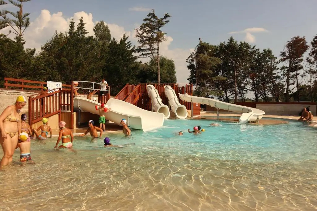 Happy Camp mobile homes in Camping Village Paestum