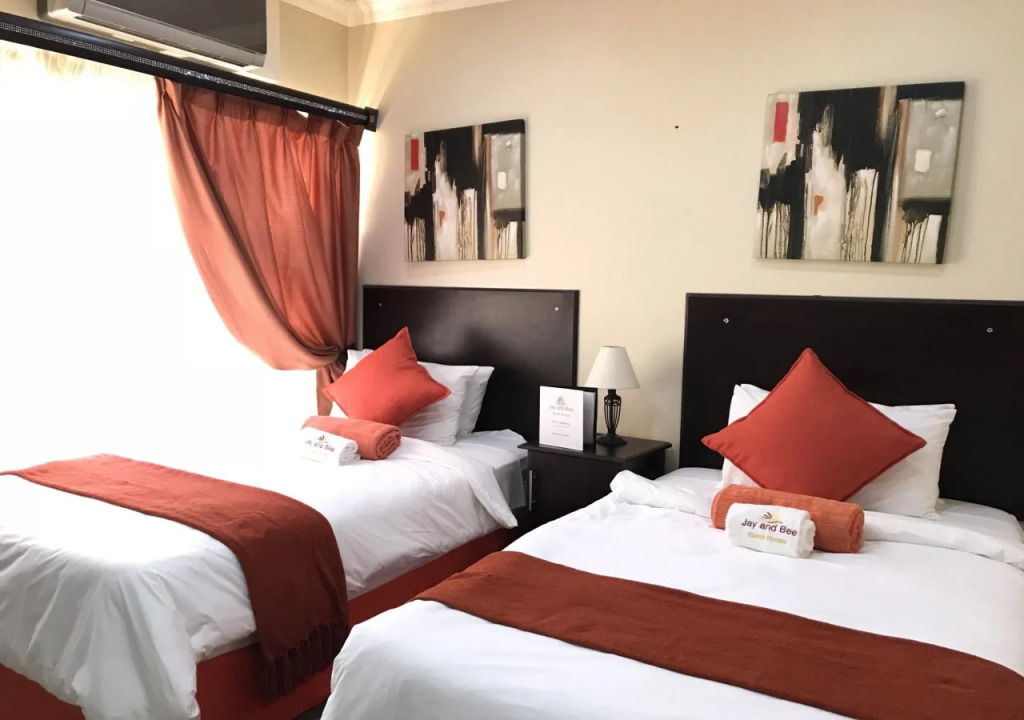 Jay and Bee Guesthouse