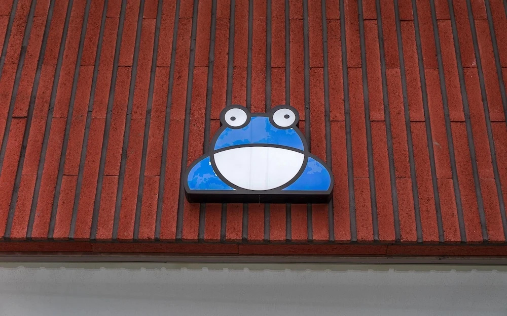Bluefrog Hotel