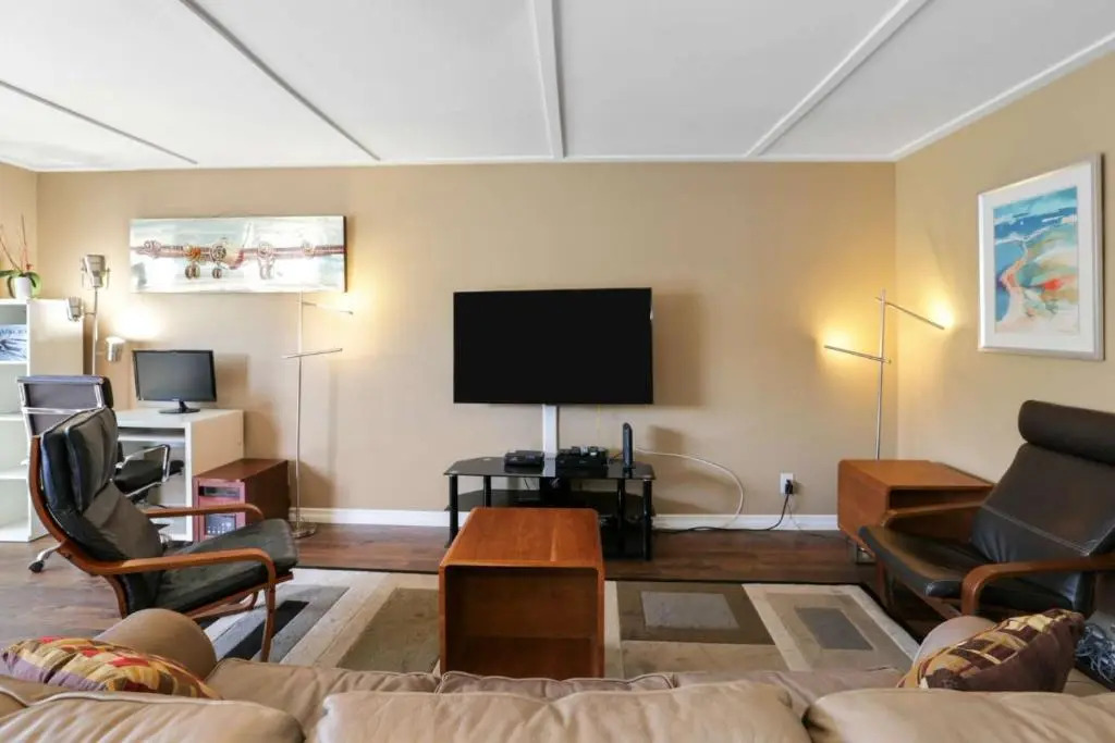 128 Agate, B
