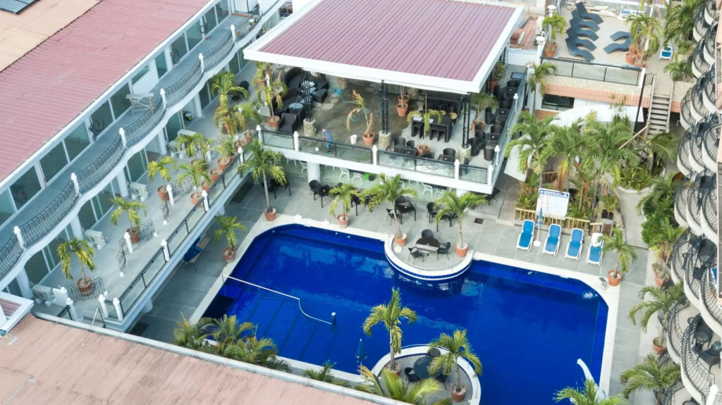 Clarkton Hotel Apartment