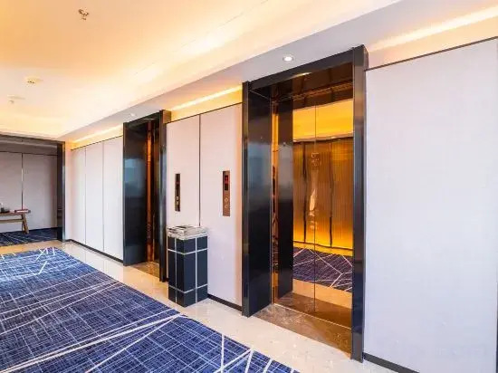 Huashun Hotel