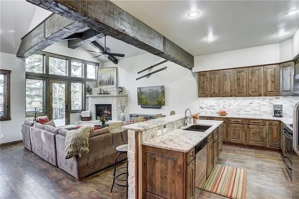 Highwood Hideaway by RedAwning