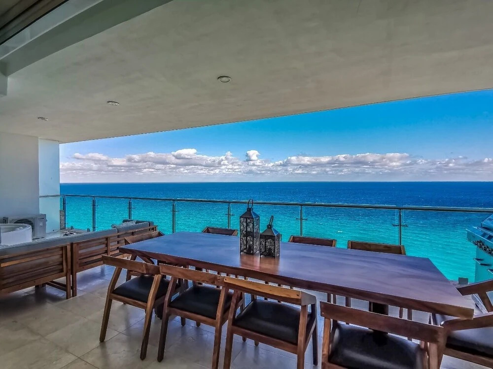 Emerald Residential Tower and Spa