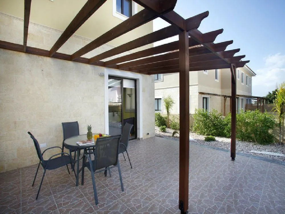 Valentina Townhouse