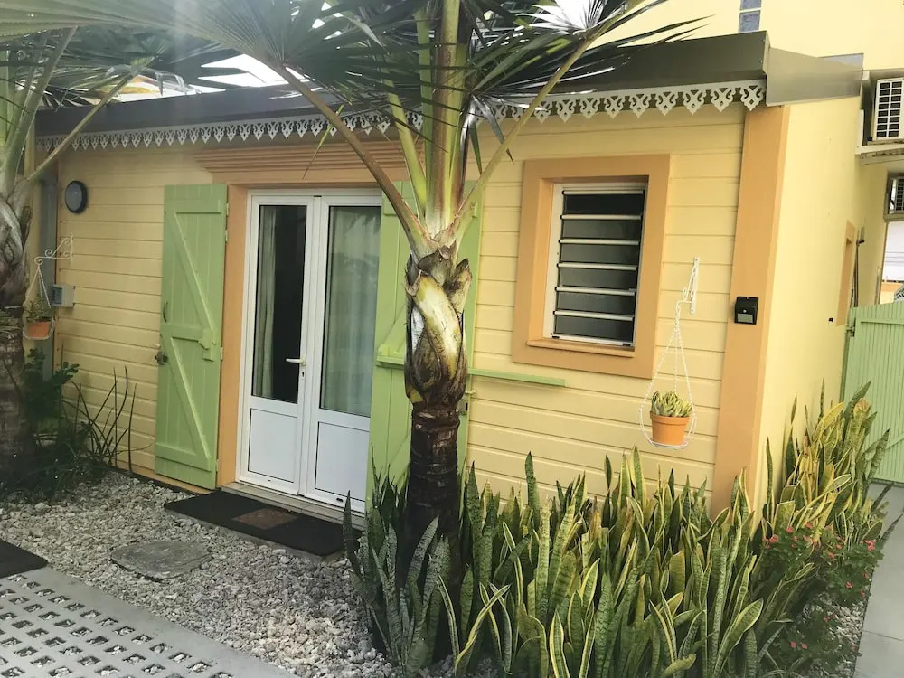 Studio In Saint Pierre With Private Pool Furnished Terrace And Wifi 200 M From The Beach