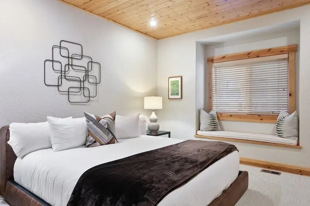 301 - Three Bedroom Condo with Spa Bristlecone by Deer Valley Resort