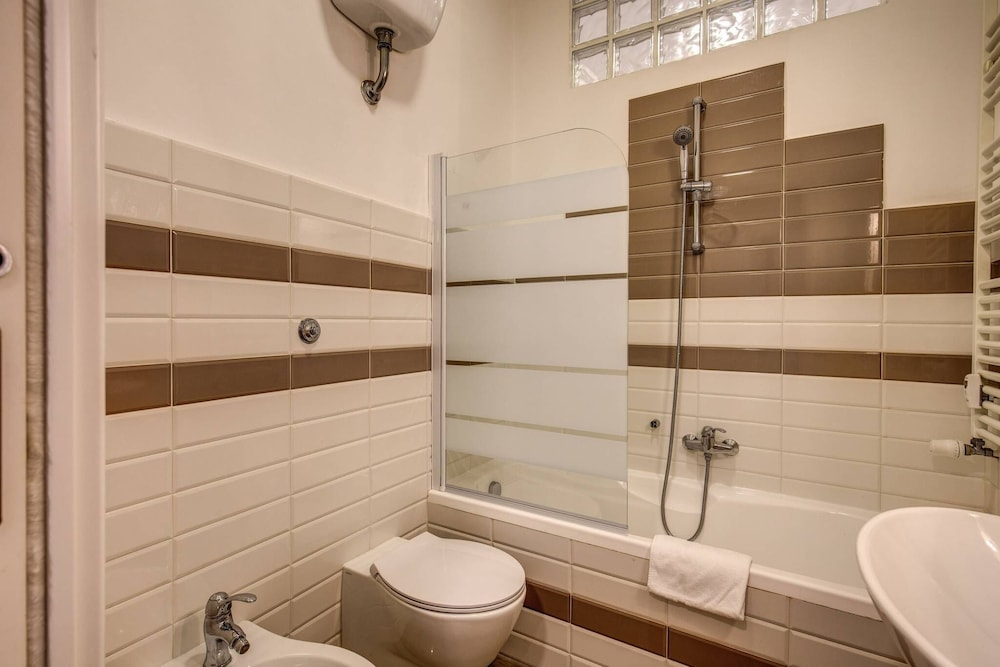 Ml Apartment - Ardesia Terrace Colosseo - 2bdr