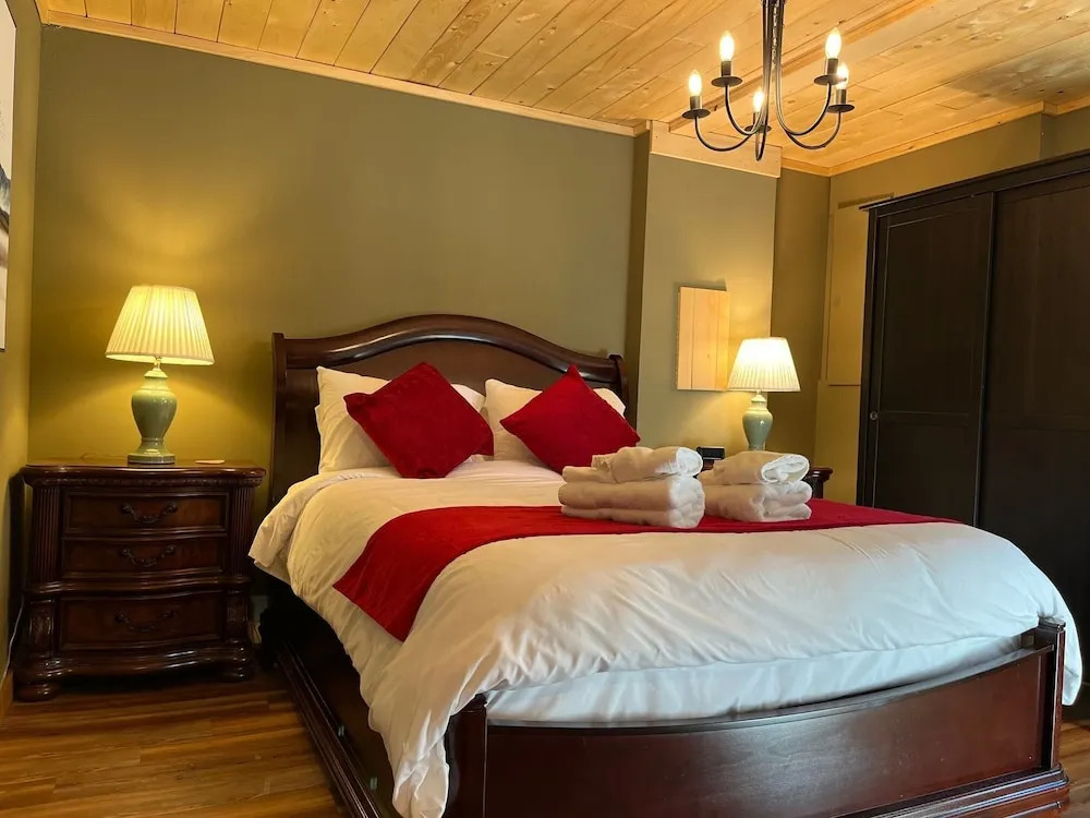 Frigon Suite -Waterfront