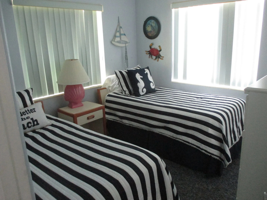 Sea Club I