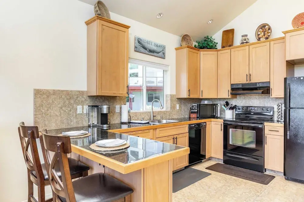 Harborview Getaway by Avantstay Walk to Beach