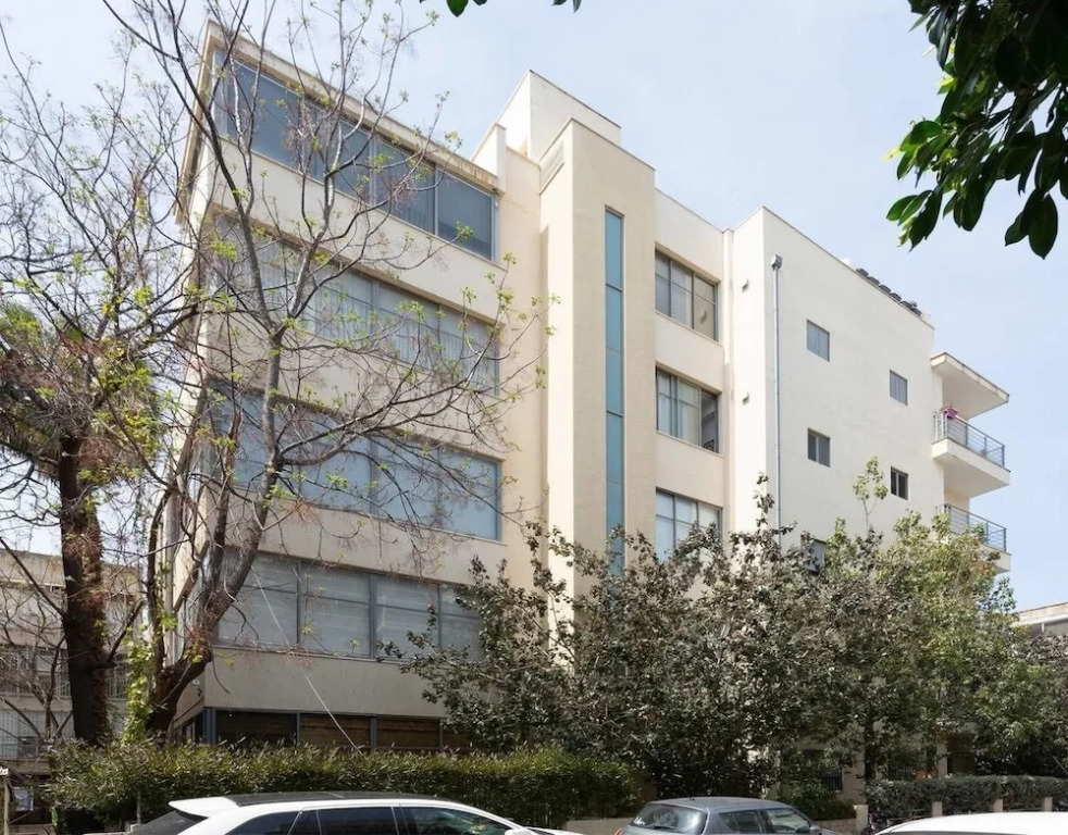 Rustic Charm 2BR Apt in Tel Aviv By Sea N' Rent