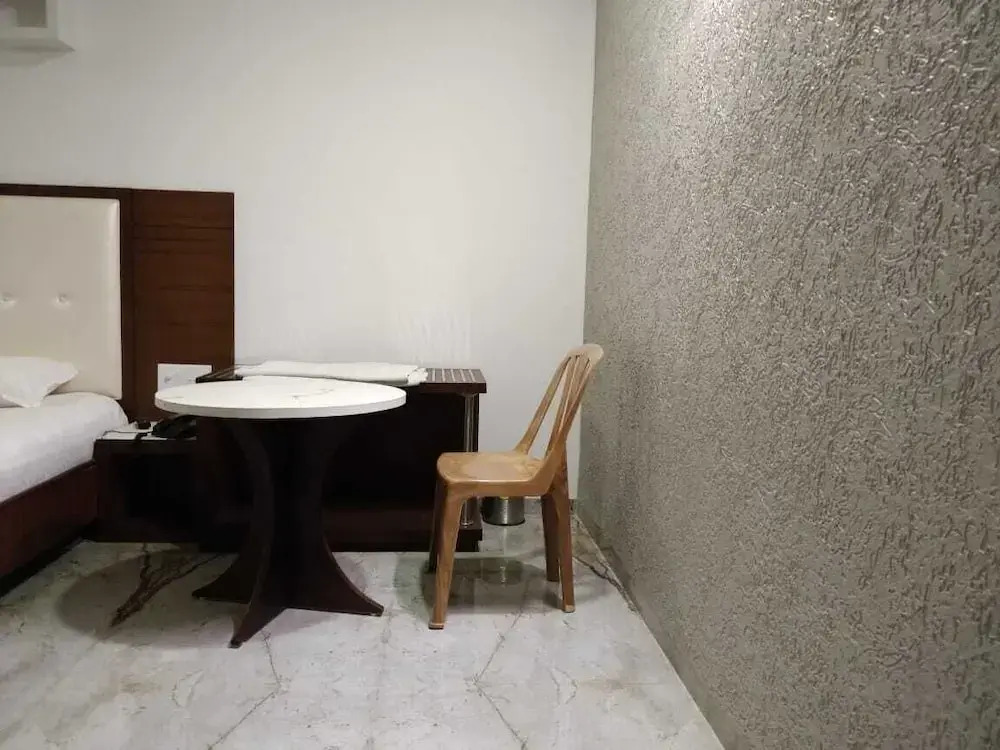 Hotel Geetanjali