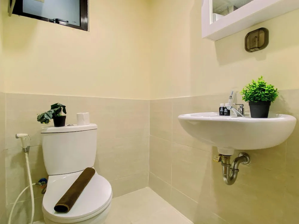 2Br Near Aeon Deltamas At Meikarta Apartment