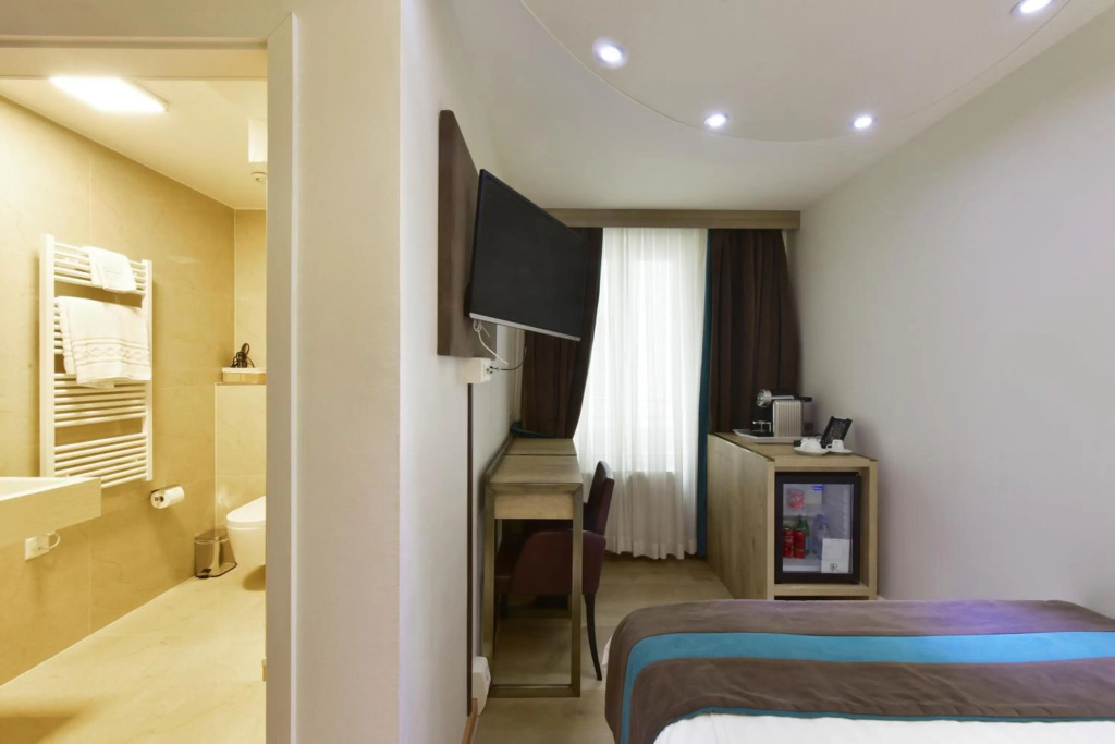 Hotel Rousseau