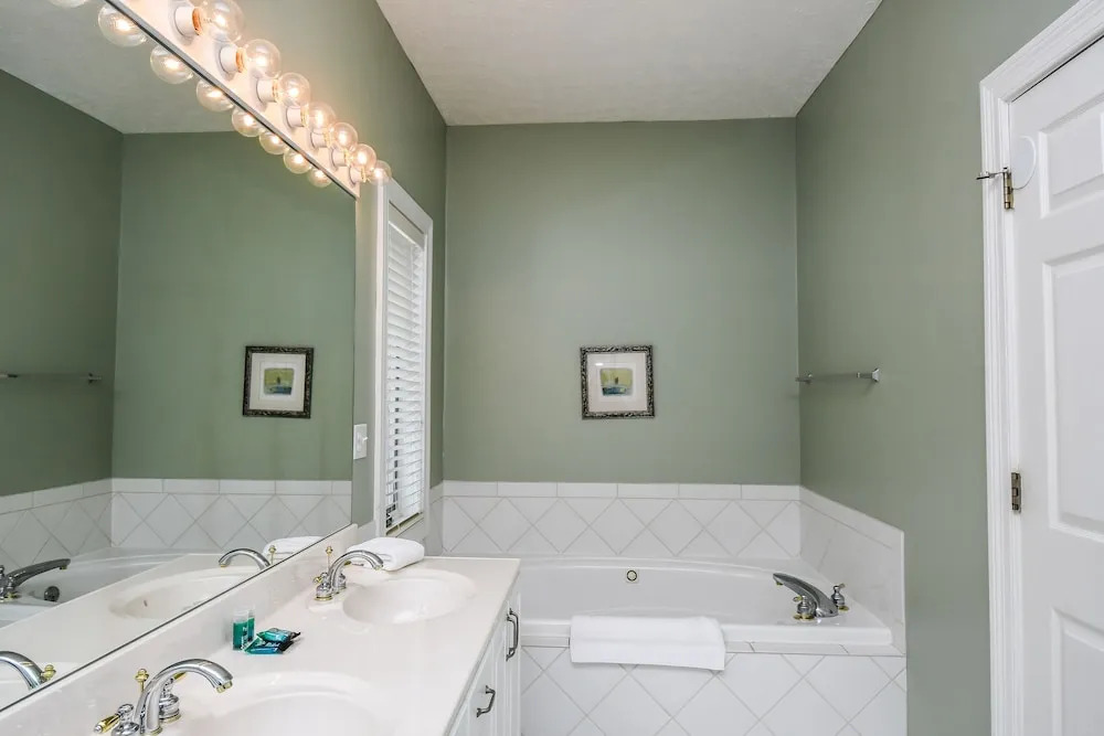 Wynsome Run Lodge 7 Bedroom House