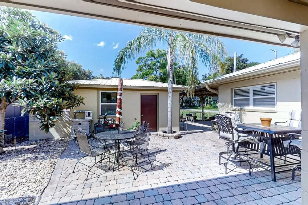 Home Near the Beach & Golf With Inviting Patio, Fireplace, AC, & Washer/dryer