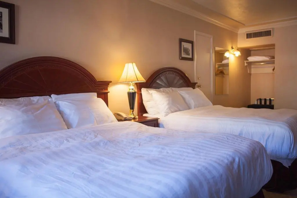 Revelstoke Lodge