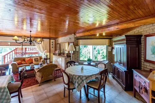 Palm Lodge